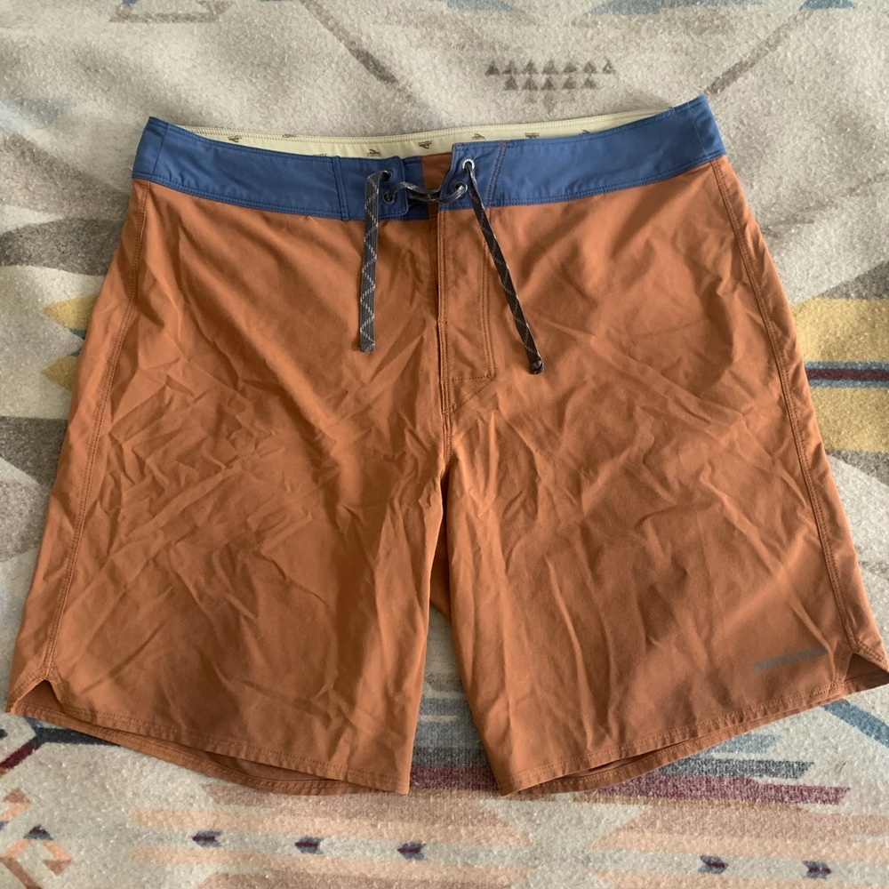 Patagonia board shorts size 35